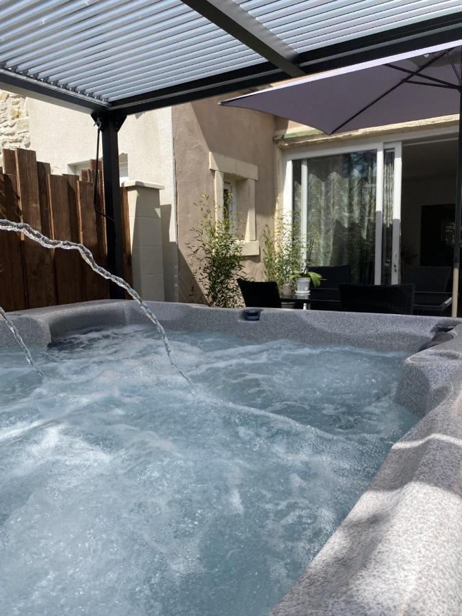 La Suite De Charme Du Mas De La Fontaine De Jonquier Avec Spa Privatif Séguret Eksteriør billede
